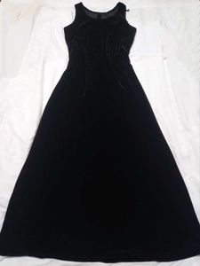 Black Velvet Dress 🖤🖤🖤