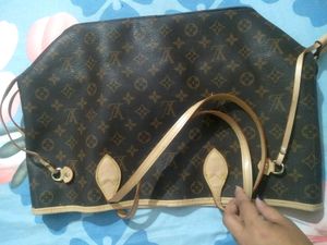 LV TOTE BAG