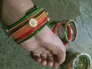 Combo 4 Bangles Set Like New