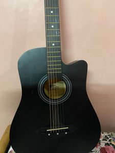 Intern Guitar