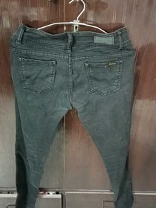 Black Distressed Jeans