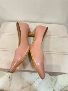 “Max” Nude Kitten Pumps (Almost 🆕)