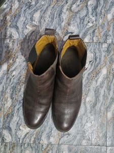 Brown Leather Chelsea Boots