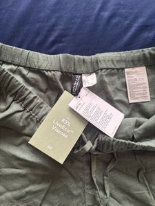 H&amp;M Olive Green Shorts