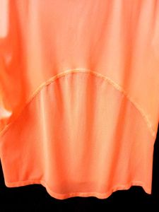 Nike Women&#39;s Running T-Shirt Coral Small