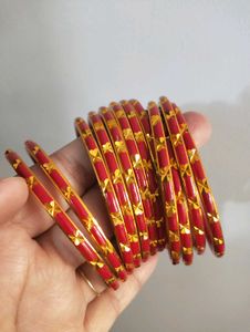 Gold Design Glass Bangles