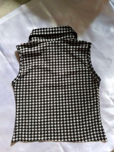Houndstooth Sleeveless Top