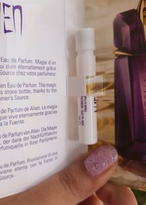 Mugler Alien Sample Vial