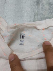Gap Top