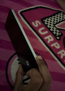 Oppo Reno 7Z 5G - Gradient- Half Display Problem