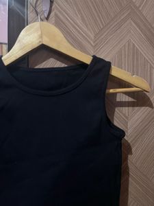 Black Crop Tank Top