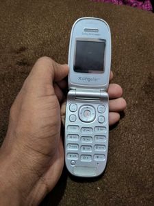 Vintage Sony Ericsson Z300a Flip Phone