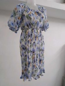 Floral Pleated Dress - Puff Sleeve