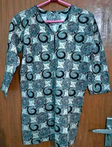 Sale🎉 7 Vintage Style Tunics/ Kurtis (Women's)