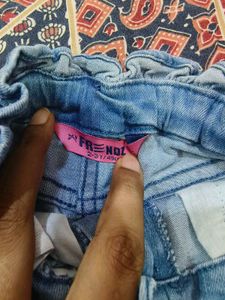 Embroidery Denim Frndz Shorts