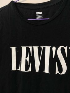 Levi&#39;s Black Logo T-Shirt