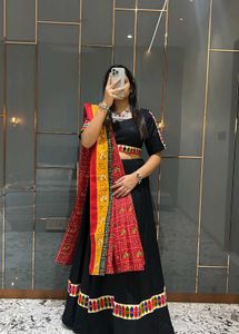 NAVRATRI LEHENGA CHOLI FOR SELL
