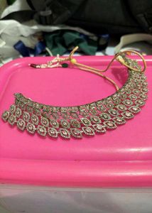 Elegant Silver Tone Necklace