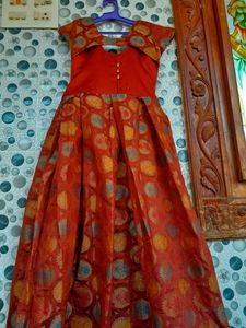 New Unused Boutique Made Top And Skirt For Women
