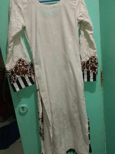 Floral &amp; Lace Embroidered Tunic