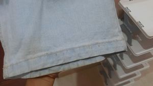 Straight Jeans