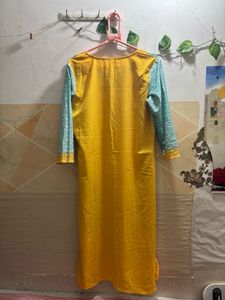 Yellow &amp; Blue Printed Kurti