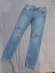 Zara Distressed /Rugged/ Damaged Jeans For Girls