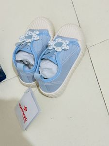 Cutewalk Baby Blue Flower Sneakers