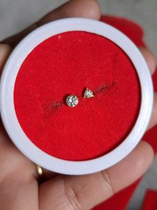 beautiful gold nosepin 2