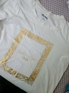 Stylish White Graphic Tee