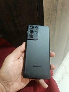 Samsung Galaxy s21ultra 512gb with camo case