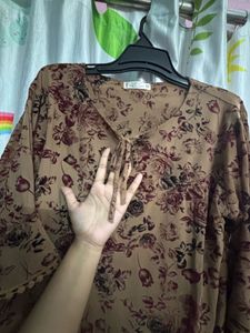 Floral Print Tie-Neck Top