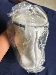 Clinique Cute Cylinder Pouch