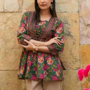 Floral Print Peplum Top