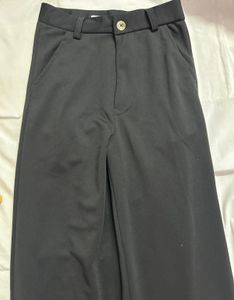 Black Wide Leg Trousers✨