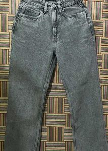 Straight Leg Jeans Takyo Talkies !
