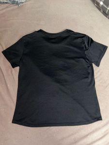 Black Decathlon Grophic T-shirt