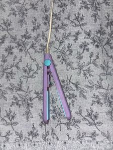 mini hair straightner