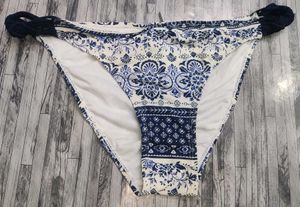 Floral Bikini Bottom 🧡