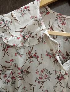 Floral Print Top( blouse)