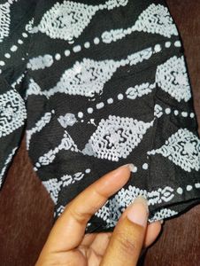 Elegant Black &amp; White Kurta