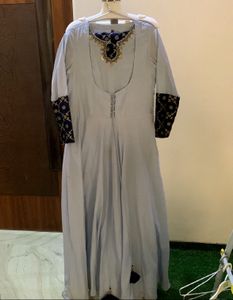 Elegant Blue Embroidered Kurta
