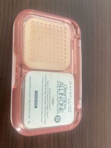 Maybelline New York Clear Glow spf32