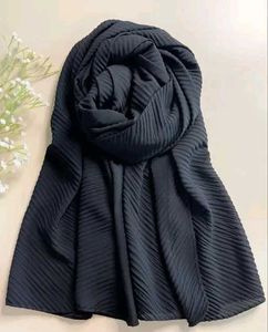 Elegant Black Crinkle Hijab