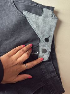 Distressed Wide Leg Jeans