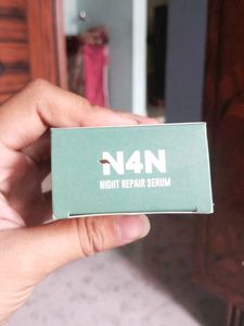 N4N Saffron And Chandan Night Repair Serum