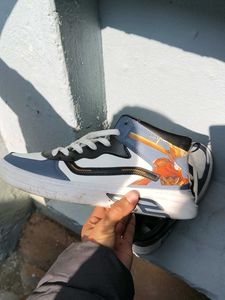 Stylish Blue &amp; White Sneakers