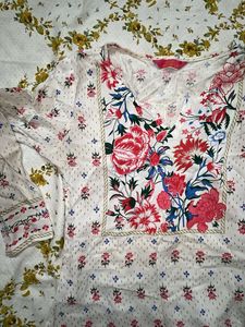 Floral Embroidered Kurta