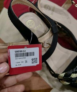 Stelatoes Black &amp; Gold Wedge Sandals