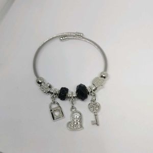 Black Charm Bracelet-1pc